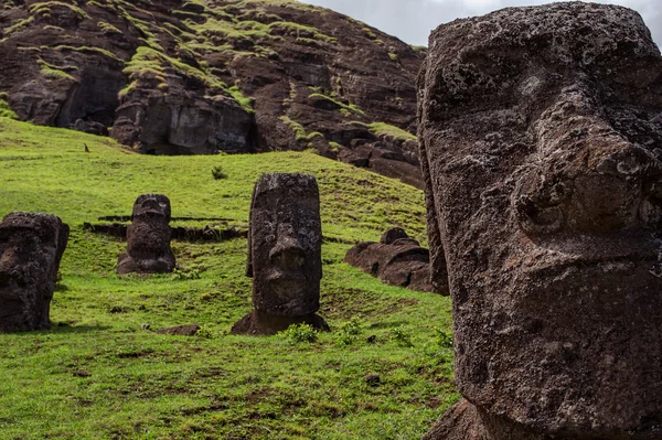 Posągi na Isla de Pascua. Rapa Nui. Wyspa Wielkanocna — Zdjęcie stockowe