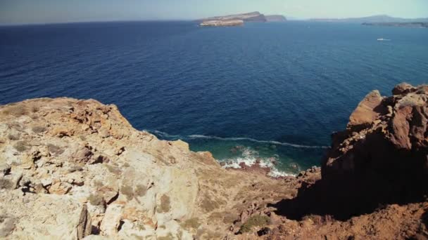 ギリシャ、サントリーニ島のカルデラ — ストック動画