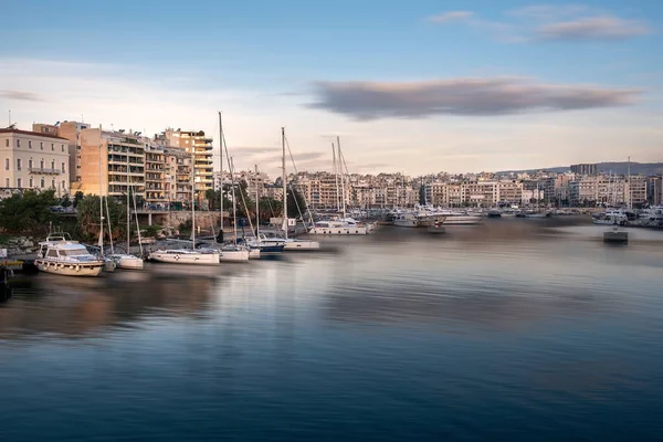 Psalimani, Marina Zeas, Pire, Yunanistan 'ın panoramik manzarası