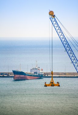 Carne ve küçük bir liman, Yunanistan eski gemi yüksek açılı görünüş