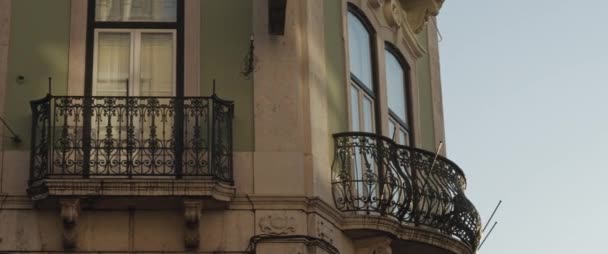 Exterior Facade Residential Building Lisbon Balconies Slow Motion Close — Stock Video