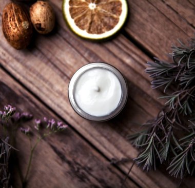 Organik kremler, losyonlar yüz ve vücut için. İçin doğal bakım 