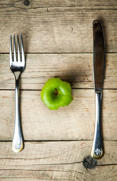 Talon de pomme verte et centimètre. Sport alimentation saine . — Photo