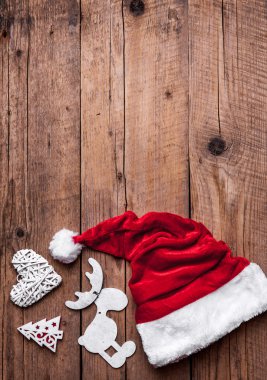Noel Baba şapkası, Noel ayarlamak, hediye ve Noel ağacı. Kutlama