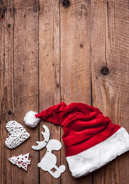Noel Baba şapkası, Noel ayarlamak, hediye ve Noel ağacı. Kutlama