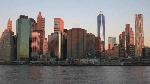 East River Manhattan Skyline View Urban Skyscrapers Sunrise — стоковое фото