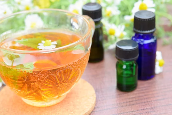 Tea with essential oils — Stock Photo, Image