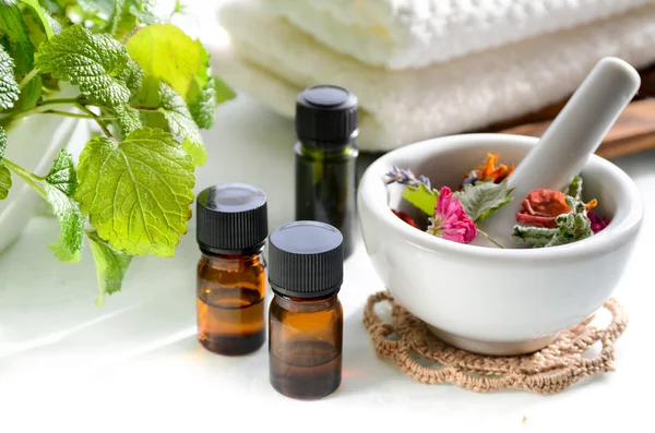 Aromatherapy treatment with herbs — Stock Photo, Image