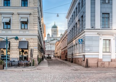 Helsinki Katedrali üzerinde gündoğumu