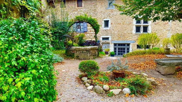 Очаровательная Средневековая Деревня Перуж Франции — стоковое фото