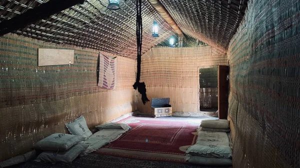 Abu Dabi 'deki Birleşik Arap Emirlikleri' nin başkenti Miras Köyü.