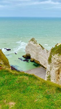 Fransa 'daki Etretat' ın beyaz tebeşir kayalıkları