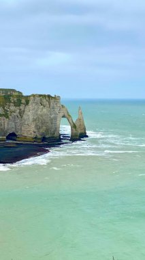 Fransa 'daki Etretat' ın beyaz tebeşir kayalıkları