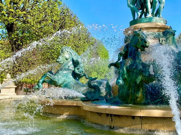 Paris Jardin Lüksemburg Güzel Bir Çeşme — Stok fotoğraf