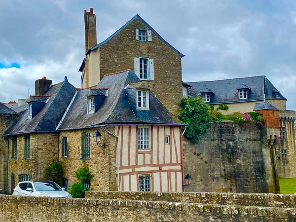Brittany Nin Tarihi Vannes Şehrindeki Renkli Yarı Keresteli Evler — Stok fotoğraf