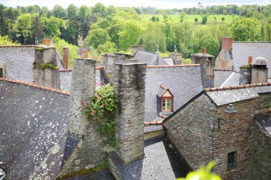 Fransa 'nın en güzel köylerinden biri olan Rochefort-en-terre' nin güzel ortaçağ köyü, Brittany bölgesinde yer almaktadır.
