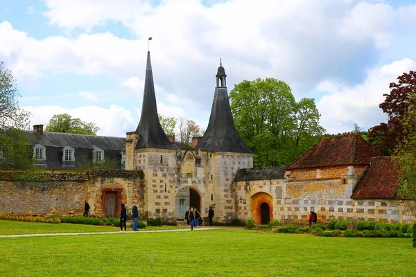 Bardzo Stare Opactwo Średniowiecznej Wiosce Bec Hellouin Normandii — Zdjęcie stockowe