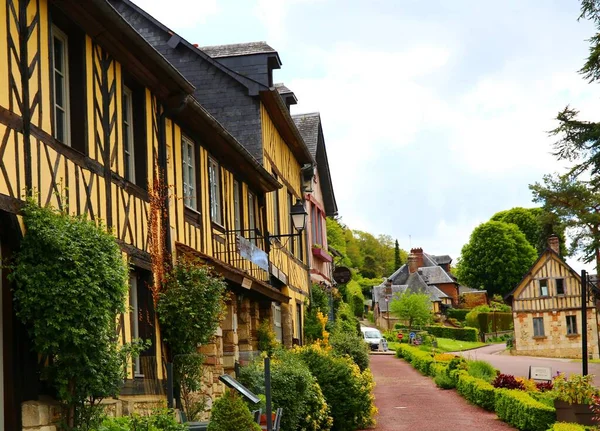 フランスのノルマンディー地方に位置するベクヘロインの魅力的なリモート村 — ストック写真