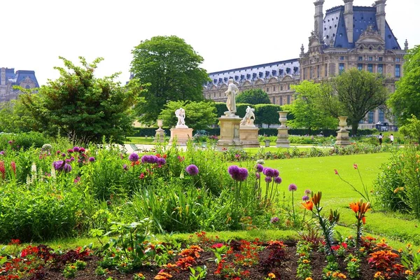 Belos Jardins Exuberantes Das Tulherias Centro Paris — Fotografia de Stock