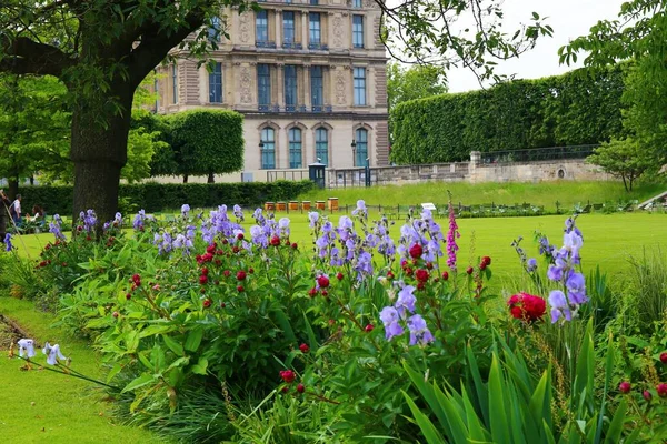Prachtige Weelderige Tuinen Van Tuileries Het Centrum Van Parijs — Stockfoto