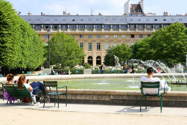 Ontspannende Tuin Van Palais Royal Het Centrum Van Parijs — Stockfoto