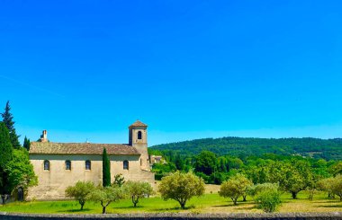 Luberon 'daki güzel Lourmarin köyü