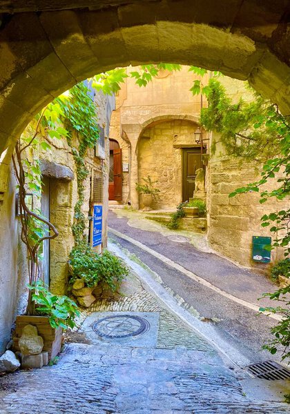 The charming village of Bonnieux in Luberon