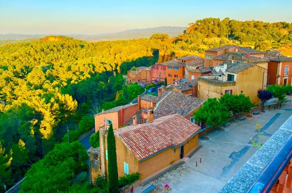 Okouzlující Reg Vesnice Roussillon Luberonu — Stock fotografie