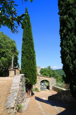 Fransa 'nın büyüleyici köyü La Roque sur Ceze