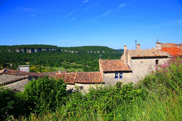 Вид Очаровательную Деревню Сеньон Провансе — стоковое фото