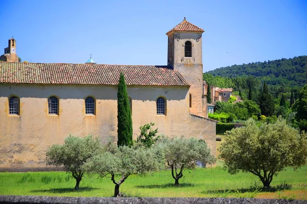 Urocza Średniowieczna Wioska Lourmarin Regionie Luberon Prowansji — Zdjęcie stockowe