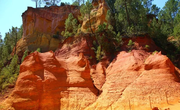 Kolorowe Kamieniołomy Ochry Roussillon Regionie Luberon Francji — Zdjęcie stockowe
