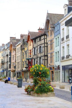 Fransa 'nın büyüleyici ortaçağ kasabası Troyes