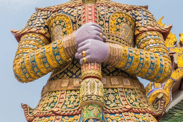 방콕 그랜드 궁전, wat phra kaeo 태국에서에서 거 대 한 골키퍼 — 스톡 사진