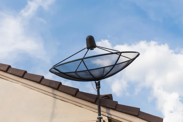 Antena satélite — Fotografia de Stock