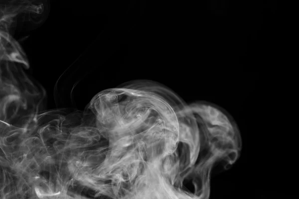 Rök på svart bakgrund — Stockfoto