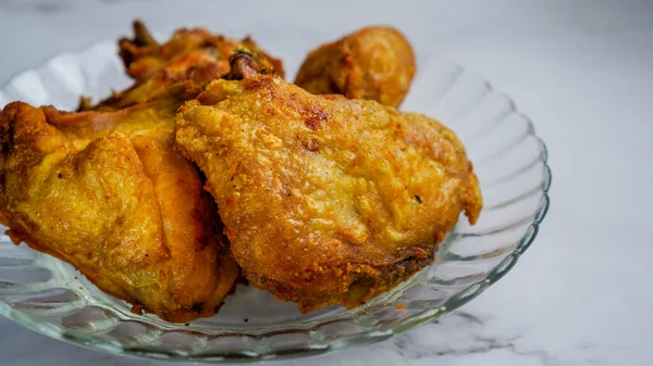 Ayam Goreng Kunyit Pollo Fritto Curcuma Pollo Fritto Profondità Condito — Foto Stock