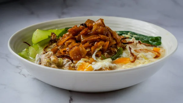 Macarrão Liso Cozido Molho Ovo Wan Tan Hor Com Pedaços Imagem De Stock