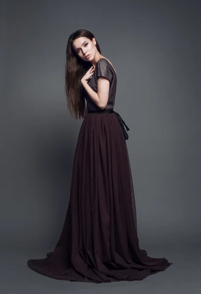 Siyah Abiye uzun tüyleri kaybetme ile Glamur Bayan