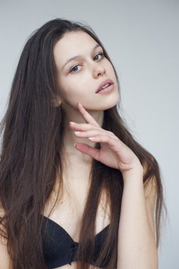 Mutlu genç kız, doğa