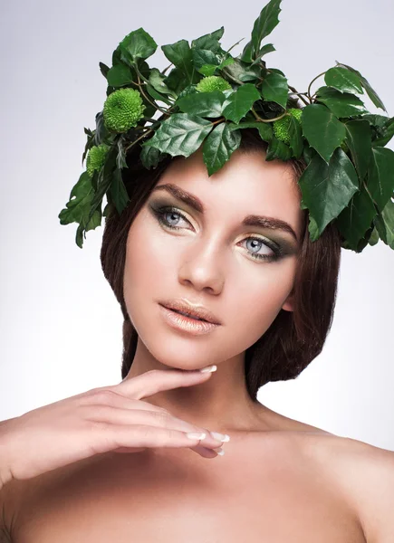 Girl with flowers — Stock Photo, Image