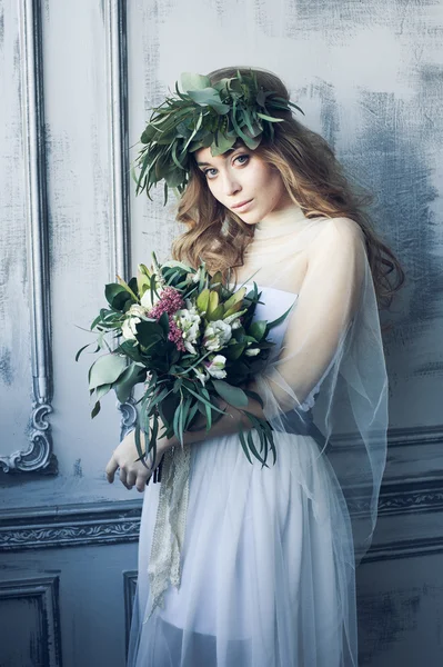 Schöne Braut — Stockfoto