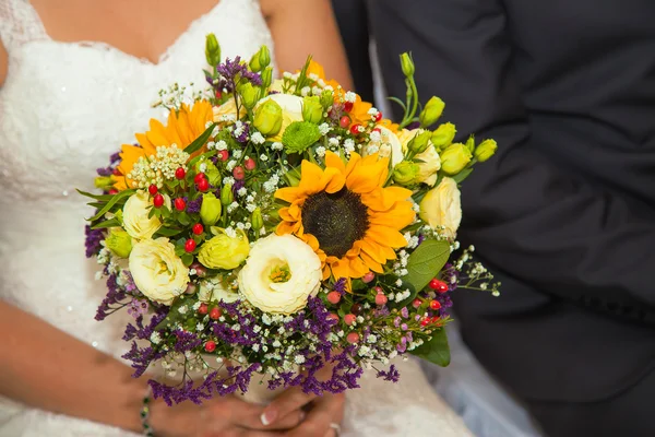 Bouquet de mariée Images De Stock Libres De Droits