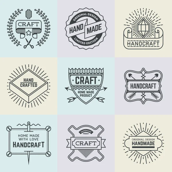 Surtido de insignias de diseño retro — Vector de stock