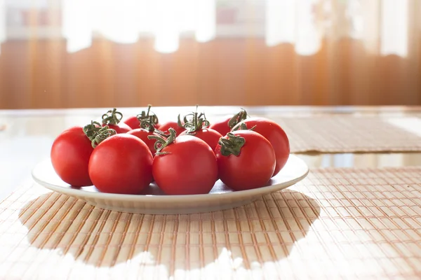 Tomates cereja. Alimentação saudável . — Fotografia de Stock