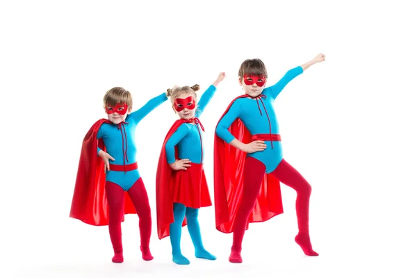 Niños superhéroes. sobre fondo blanco . — Foto de Stock