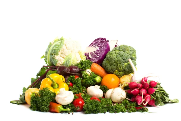Légumes isolés sur fond blanc . — Photo