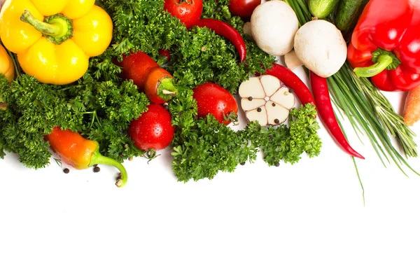 Légumes frais sur fond blanc — Photo