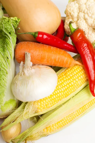 Légumes isolés sur fond blanc — Photo