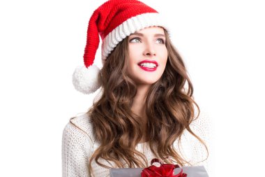 Noel Noel Baba kıyafetler giyen güzel kız.